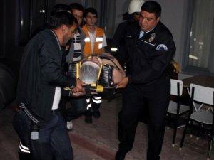 Evinin balkonundan alt kattaki balkona düştü