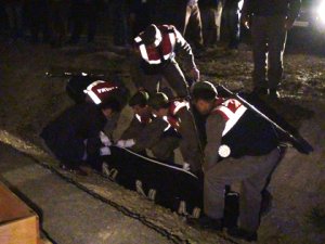 Tırın çarptığı kadın hayatını kaybetti