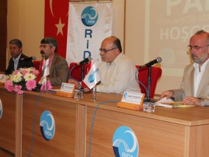 Yetimlerimize sahip çıkmak zorundayız