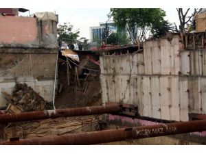 Bursa’da Kanalizasyon Borusu Patlattı, Ankara Yolu Trafiğe Kapandı