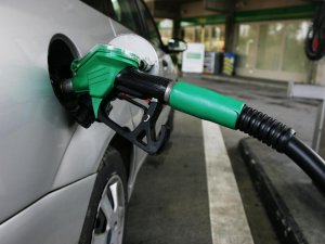 Benzin ve motorinin yeni tavan fiyatı