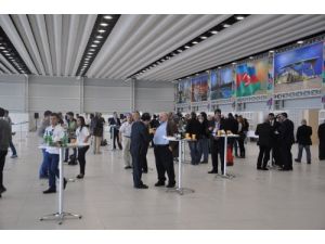 Baku 2015 Tanıtım Gezisine 130 Ülkeden 300 Gazeteci Katıldı