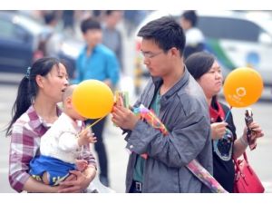 Çin’de 1 Mayıs'ı Kutlanıyor