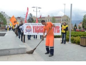 1 Mayıs'ı Arkadaşları Kutladı, O Çalıştı