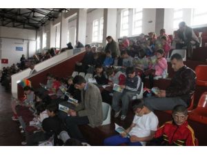 Kitap Okumayı Eğlenceli Hale Getirdiler