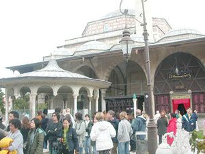 Mevlana’ya 2 ayda 127 bin turist geldi