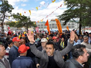 Konya'da 1 Mayıs kutlamalarında arbede