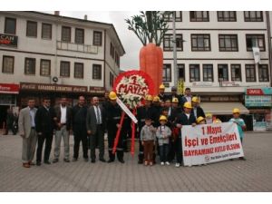 Maden İşçileri, 1 Mayıs’ı Çocuklarıyla Kutladı