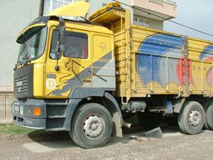 Kamyonun aküsünü çaldılar