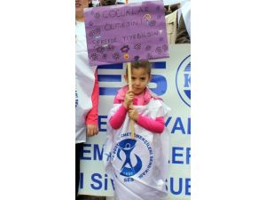 1 Mayıs'a Sivas’ta Mesajlı Kutlama