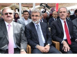 Bakan Yıldız: Para Ve Makamı Alırken Sevinmezseniz, Verirken Üzülmezsiniz