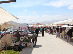 Esnaf kapalı pazar yeri istiyor