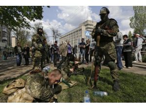 Rusya Yanlıları, Güneydoğu Ukrayna’da Kontrolü Yeniden Ele Geçirdi