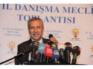 Arınç, Dombra İle Tempo Tuttuğu Konuşmasında Ağladı (2)