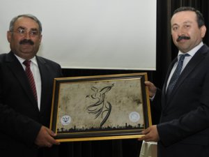 SÜ'de 'Gençlik ve İstihdam' konulu konferans