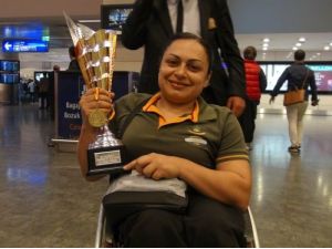 ‘engelsiz Şampiyonlar’ Yurda Döndü