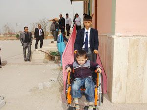 Ereğli'de engelli öğrenciye örnek davranış