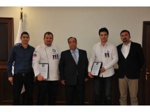 Türk Aşçılar Milli Takımı İngiltere'den Başarı İle Döndü