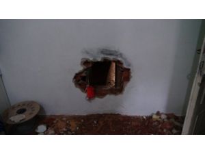 Kuyumcuyu Islak Halıyla Soymuşlar