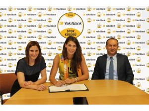 Hollandalı Yıldız Robin De Kruijf'e Vakıfbank'ta