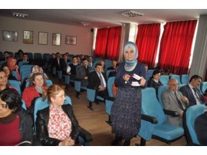 İlkokul Öğretmenlerine Ağız Ve Diş Sağlığı Semineri Verildi
