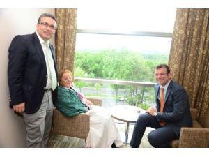 Başkan İmamoğlu, Hastanede Tedavi Gören Denktaş'ın Eşini Ziyaret Etti