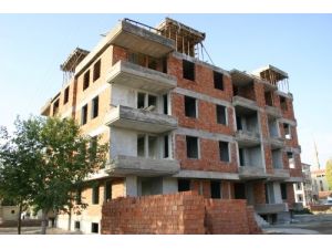 İnşaattan Düşen İşçi Öldü