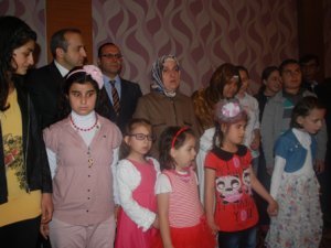 Bayrakçı'nın annesi 'yılın annesi' seçildi