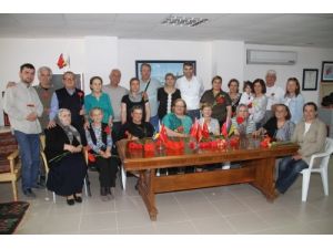 Adana Bosna Derneği’nde ‘şefkat Kahramanı Anneler’ Etkinliği