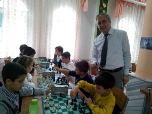 Özel Betül İlkokulu’ndan Bahar Satranç Turnuvası