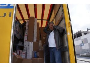 Mağazaya Ürün Götüren Kamyonu Soydular