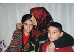 "Allah Rızası İçin Sesimi Duyun, Anneler Günü'nde Beni De Sevindirin Artık"