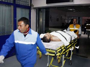 Köfte kavgasında 2 kişi bıçaklandı