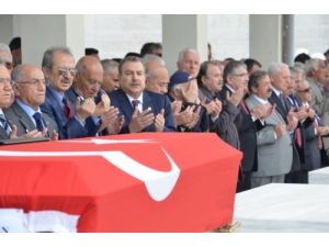 İçişleri Eski Bakanları Güler, Şahin Ve Ağar Cenazede Buluştu