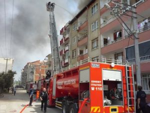 Çatıda Güneş Enerjisi Paneli Montajı Yapılırken Yangın Çıktı