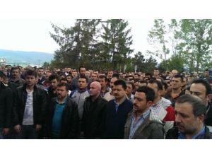İşçiler Saygı Duruşunun Ardından İş Bıraktı