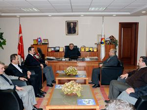 Mobilyacılar ve Müftü’den Üzülmez’e ziyaret