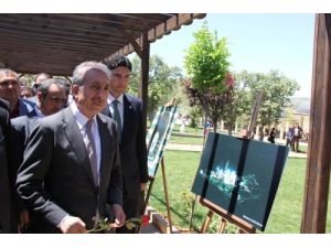 Bakan Eker'den Soma Açıklaması: Milletçe Büyük Acı Yaşadık