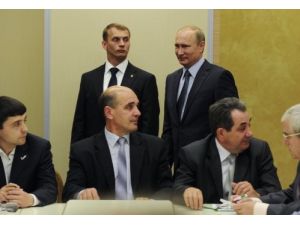 Putin: Kırım Tatarları Pazarlık Konusu Olmamalı