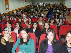 Mutlu olunacak meslek seçilmeli