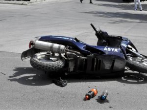 Konya'da komyonetle çarpışan motosikletli hayatını kaybetti