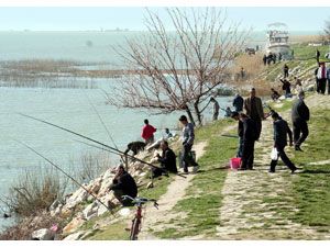 Beyşehir Gölü kıyıları şenlendi