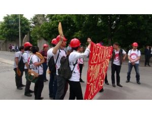 Adalet Bakanlığı’na Yürümek İsteyen Odtü’lülere Polis Müdahalesi