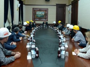 Başbakan, Somalı işçilerle görüştü