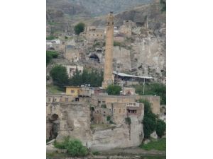 'Hasankeyf'teki Tarihi Mirasın Açığa Çıkartılması İçin Yüz Yıla İhtiyaç Var'