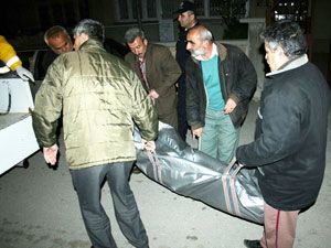 Yalnız yaşayan adam not bırakıp intihar etti