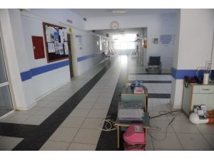 Depremden Zarar Gören Yenice Hastanesi Çadıra Taşındı