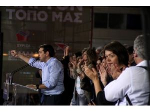 Yunanistan'da Üç Ayrı Kritik Seçim Bugün Yapılıyor