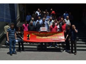 Alevi Dernekleri, Okmeydanı'nda 2 Kişinin Ölümünü Protesto Etti