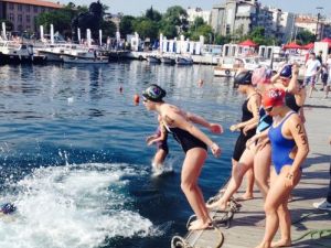 Çanakkale Boğazı'nda Yüzme Yarışması